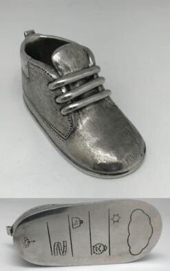 ASHE-104 W 5cms L 4.5cms H 6cms.